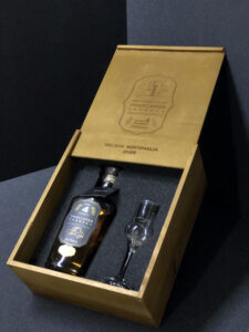 fabricante de maletas, fábrica de maletas, maleta personalizado, maleta sob medida, maleta de madeira personalizado, maleta de madeira sob medida, maleta para kit corporativo, maleta para cestas de natal, maleta em madeira pinus, maleta ; ;maletas; caixa; caixa-de-madeira; mini-maleta; ; fornecedor-de-maleta; maleta-de-madeira-pinus; maleta-de-feira; maleta-sob-medida; sustentável; press-kits; press-kits-criativos; fabricante-de-maleta; fornecedor-de-maleta; fabricante-de-caixa-de-madeira; , maleta de madeira pinus, maleta s de madeira pinus, maleta s de madeira personalizado, maleta sob medida, maleta em madeira pinus, maleta de madeira pinus, maleta s de madeira pinus, maleta s de madeira personalizado, maleta sob medida, maleta em madeira pinus caixa-de-madeira; caixa-de-madeira-personalizada; caixa-de-madeira-para-bebida; embalagem-personalizada; ideias-de-embalagens; fabricante-de-caixa-de-madeira; fabricante-de-caixa; press-kits; press-kits-personalizados; press-kits-criativos; caixa-personalizada; fornecedor-de-caixa; brindes-personalizados; sustentavel; caixa-sustentável; brinde-sustentável; ideia-presente caixa-de-madeira; caixa-de-madeira-personalizada; caixa-com-berço; caixa-com-berço-personalizado; caixa-de-madeira-luxo; caixa-luxo; berço-personalizado; press-kits; merchandising; sustentável; ideia-criativa-para-presente; fabricante-de-caixa-de-madeira; fabricante-de-caixa; embalagem; embalagens-personalizadas; presente-personalizado; caixa-para-bebida; caixa-de-madeira-para-bebida; caixa com berço de espuma, caixa com berço para kit gin, caixa com berço de madeira Caixa de madeira para kit, caixa de madeira para bebidas, caixas de madeira personalizada, caixas de madeira para kit gin, caixas de madeira com berço, caixas de madeira para garrafas e taças, caixas de madeira com personalização, caixas de madeira para press kit, caixas de madeira para empresas, caixas de madeira para brindes, caixas de madeira pinus, caixa-de-madeira; caixa-de-madeira-personalizada; caixa-com-berço; caixa-com-berço-personalizado; caixa-de-madeira-luxo; caixa-luxo; berço-personalizado; press-kits; merchandising; sustentável; ideia-criativa-para-presente; fabricante-de-caixa-de-madeira; fabricante-de-caixa; embalagem; embalagens-personalizadas; presente-personalizado; caixa-para-bebida; caixa-de-madeira-para-bebida; caixa com berço de espuma, caixa com berço para kit gin, caixa com berço de madeira caixa de madeira pinus, caixas de madeira pinus, caixas de madeira com personalização silk screen, caixas de madeira com logo colorido, caixa de madeira sustentável, caixas de madeira sustentável, caixas de madeira com selo fsc, caixa de madeira com selo fsc, caixa de madeira com tampa articulada, caixa de madeira com tampa articulada, caixa de madeira tampa maleta , caixa de madeira com tampa maleta , caixa de madeira vegan power, caixa de madeira para press kit ecológico, caixa de madeira ecológica, caixas de madeira ecológica, caixa em madeira reflorestada, caixas em madeira reflorestada, caixas press kit ecológico, press kit sustentável, press kit ecológico, caixa madeira pinus, caixas madeira pinus, maleta madeira ecológica, maletas madeira ecológica, brinde em madeira sustentável, brindes madeira fsc, brindes corporativos madeira fsc, brindes madeira certificada, brindes madeira reflorestada, caixas especiais de madeira