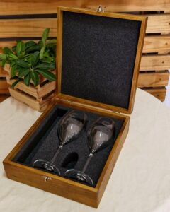 abricante de maletas, fábrica de maletas, maleta personalizado, maleta sob medida, maleta de madeira personalizado, maleta de madeira sob medida, maleta para kit corporativo, maleta para cestas de natal, maleta em madeira pinus, maleta ; ;maletas; caixa; caixa-de-madeira; mini-maleta; ; fornecedor-de-maleta; maleta-de-madeira-pinus; maleta-de-feira; maleta-sob-medida; sustentável; press-kits; press-kits-criativos; fabricante-de-maleta; fornecedor-de-maleta; fabricante-de-caixa-de-madeira; , maleta de madeira pinus, maleta s de madeira pinus, maleta s de madeira personalizado, maleta sob medida, maleta em madeira pinus, maleta de madeira pinus, maleta s de madeira pinus, maleta s de madeira personalizado, maleta sob medida, maleta em madeira pinus caixa-de-madeira; caixa-de-madeira-personalizada; caixa-de-madeira-para-bebida; embalagem-personalizada; ideias-de-embalagens; fabricante-de-caixa-de-madeira; fabricante-de-caixa; press-kits; press-kits-personalizados; press-kits-criativos; caixa-personalizada; fornecedor-de-caixa; brindes-personalizados; sustentavel; caixa-sustentável; brinde-sustentável; ideia-presente caixa-de-madeira; caixa-de-madeira-personalizada; caixa-com-berço; caixa-com-berço-personalizado; caixa-de-madeira-luxo; caixa-luxo; berço-personalizado; press-kits; merchandising; sustentável; ideia-criativa-para-presente; fabricante-de-caixa-de-madeira; fabricante-de-caixa; embalagem; embalagens-personalizadas; presente-personalizado; caixa-para-bebida; caixa-de-madeira-para-bebida; caixa com berço de espuma, caixa com berço para kit gin, caixa com berço de madeira Caixa de madeira para kit, caixa de madeira para bebidas, caixas de madeira personalizada, caixas de madeira para kit gin, caixas de madeira com berço, caixas de madeira para garrafas e taças, caixas de madeira com personalização, caixas de madeira para press kit, caixas de madeira para empresas, caixas de madeira para brindes, caixas de madeira pinus, caixa-de-madeira; caixa-de-madeira-personalizada; caixa-com-berço; caixa-com-berço-personalizado; caixa-de-madeira-luxo; caixa-luxo; berço-personalizado; press-kits; merchandising; sustentável; ideia-criativa-para-presente; fabricante-de-caixa-de-madeira; fabricante-de-caixa; embalagem; embalagens-personalizadas; presente-personalizado; caixa-para-bebida; caixa-de-madeira-para-bebida; caixa com berço de espuma, caixa com berço para kit gin, caixa com berço de madeira caixa de madeira pinus, caixas de madeira pinus, caixas de madeira com personalização silk screen, caixas de madeira com logo colorido, caixa de madeira sustentável, caixas de madeira sustentável, caixas de madeira com selo fsc, caixa de madeira com selo fsc, caixa de madeira com tampa articulada, caixa de madeira com tampa articulada, caixa de madeira tampa maleta , caixa de madeira com tampa maleta , caixa de madeira vegan power, caixa de madeira para press kit ecológico, caixa de madeira ecológica, caixas de madeira ecológica, caixa em madeira reflorestada, caixas em madeira reflorestada, caixas press kit ecológico, press kit sustentável, press kit ecológico, caixa madeira pinus, caixas madeira pinus, maleta madeira ecológica, maletas madeira ecológica, brinde em madeira sustentável, brindes madeira fsc, brindes corporativos madeira fsc, brindes madeira certificada, brindes madeira reflorestada, caixas especiais de madeira