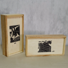 fabricante de maletas, fábrica de maletas, maleta personalizado, maleta sob medida, maleta de madeira personalizado, maleta de madeira sob medida, maleta para kit corporativo, maleta para cestas de natal, maleta em madeira pinus, maleta ; ;maletas; caixa; caixa-de-madeira; mini-maleta; ; fornecedor-de-maleta; maleta-de-madeira-pinus; maleta-de-feira; maleta-sob-medida; sustentável; press-kits; press-kits-criativos; fabricante-de-maleta; fornecedor-de-maleta; fabricante-de-caixa-de-madeira; , maleta de madeira pinus, maleta s de madeira pinus, maleta s de madeira personalizado, maleta sob medida, maleta em madeira pinus, maleta de madeira pinus, maleta s de madeira pinus, maleta s de madeira personalizado, maleta sob medida, maleta em madeira pinus caixa-de-madeira; caixa-de-madeira-personalizada; caixa-de-madeira-para-bebida; embalagem-personalizada; ideias-de-embalagens; fabricante-de-caixa-de-madeira; fabricante-de-caixa; press-kits; press-kits-personalizados; press-kits-criativos; caixa-personalizada; fornecedor-de-caixa; brindes-personalizados; sustentavel; caixa-sustentável; brinde-sustentável; ideia-presente caixa-de-madeira; caixa-de-madeira-personalizada; caixa-com-berço; caixa-com-berço-personalizado; caixa-de-madeira-luxo; caixa-luxo; berço-personalizado; press-kits; merchandising; sustentável; ideia-criativa-para-presente; fabricante-de-caixa-de-madeira; fabricante-de-caixa; embalagem; embalagens-personalizadas; presente-personalizado; caixa-para-bebida; caixa-de-madeira-para-bebida; caixa com berço de espuma, caixa com berço para kit gin, caixa com berço de madeira Caixa de madeira para kit, caixa de madeira para bebidas, caixas de madeira personalizada, caixas de madeira para kit gin, caixas de madeira com berço, caixas de madeira para garrafas e taças, caixas de madeira com personalização, caixas de madeira para press kit, caixas de madeira para empresas, caixas de madeira para brindes, caixas de madeira pinus, caixa-de-madeira; caixa-de-madeira-personalizada; caixa-com-berço; caixa-com-berço-personalizado; caixa-de-madeira-luxo; caixa-luxo; berço-personalizado; press-kits; merchandising; sustentável; ideia-criativa-para-presente; fabricante-de-caixa-de-madeira; fabricante-de-caixa; embalagem; embalagens-personalizadas; presente-personalizado; caixa-para-bebida; caixa-de-madeira-para-bebida; caixa com berço de espuma, caixa com berço para kit gin, caixa com berço de madeira caixa de madeira pinus, caixas de madeira pinus, caixas de madeira com personalização silk screen, caixas de madeira com logo colorido, caixa de madeira sustentável, caixas de madeira sustentável, caixas de madeira com selo fsc, caixa de madeira com selo fsc, caixa de madeira com tampa articulada, caixa de madeira com tampa articulada, caixa de madeira tampa maleta , caixa de madeira com tampa maleta , caixa de madeira vegan power, caixa de madeira para press kit ecológico, caixa de madeira ecológica, caixas de madeira ecológica, caixa em madeira reflorestada, caixas em madeira reflorestada, caixas press kit ecológico, press kit sustentável, press kit ecológico, caixa madeira pinus, caixas madeira pinus, maleta madeira ecológica, maletas madeira ecológica, brinde em madeira sustentável, brindes madeira fsc, brindes corporativos madeira fsc, brindes madeira certificada, brindes madeira reflorestada, caixas especiais de madeira