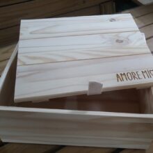 caixa de madeira, caixa de madeira personalizada, fabricante de caixa, fabricante de caixa de madeira, caixa de madeira com tampa de encaixe, caixa personalizada, press kits, caixa com forração em veludo, porta certificado, cedro