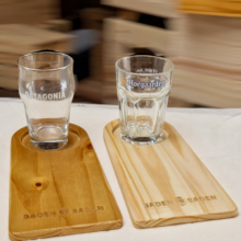 tabua de madeira, tabua de madeira personalizada, tabuas de madeira, tabuas de madeira personalizada, tabua de madeira para brindes, tabua de madeira para brindes, tabuas de madeira com gravação, tabuas de churrasco personalizada, tabuas de madeira pinus, tabuas de eucalipto personalizada, tabuas em madeira teca personalizadas, tabuas para hamburgueres, tabua personalizada para hamburguer, tabuas personalizadas para frios, tabuas em madeira certificada, tabuas em dof, tabuas em madeira reflorestada, porta copo, porta copo em madeira teca, porta copo personalizado